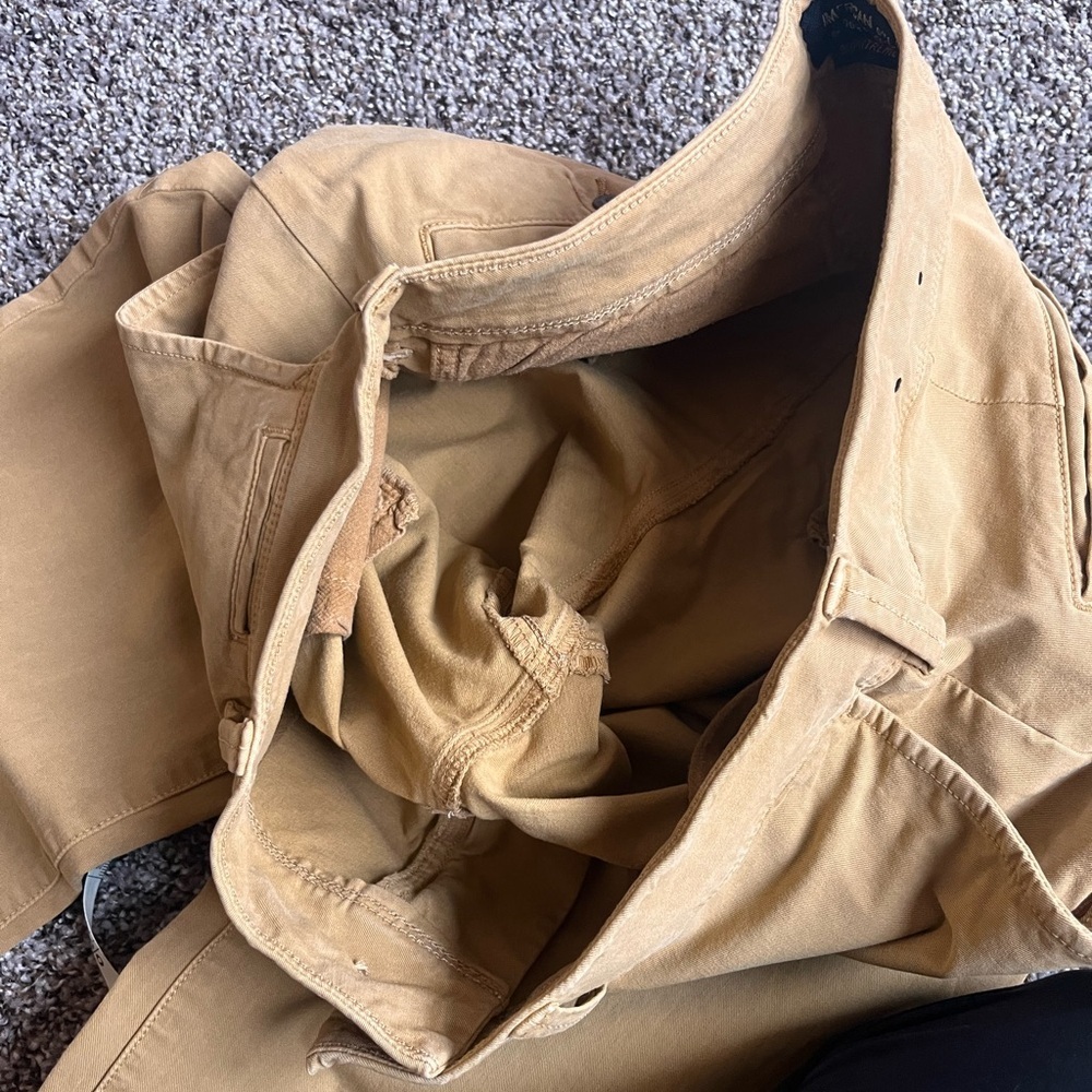 American Eagle Extreme Flex Khaki Chinos - Picture 10 of 10